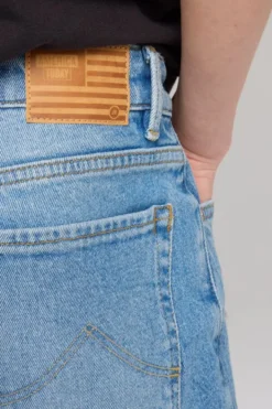 America Today Jeans^Jeans Delta JR Five-Pocket Jeans met Relaxed Fit Tapered Leg