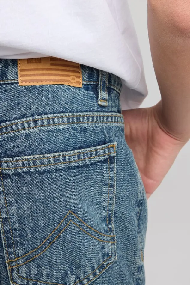 America Today Jeans^Jeans Montana Jr Mid waist jeans met loose fit