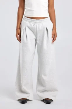 America Today New In|Joggingbroeken^Joggingbroek Carrie wide eg joggingbroek et pooien en taieband