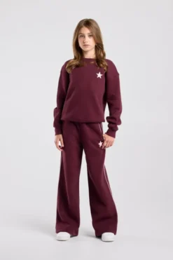 America Today Broeken|Joggingbroeken^Joggingbroek Cassia Jr wide leg joggingbroek met bordeaux piping