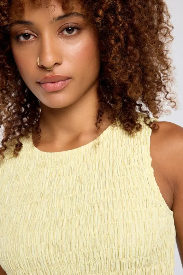 America Today New In|T-Shirts & Tops^Shirt Isero mouwloze smock top met ruffle onderkant