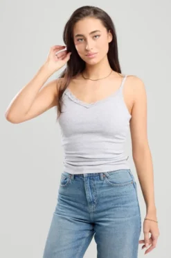 America Today T-Shirts & Tops|Ondergoed & Lounge^inget Grace Grace et een kanten V-haijn