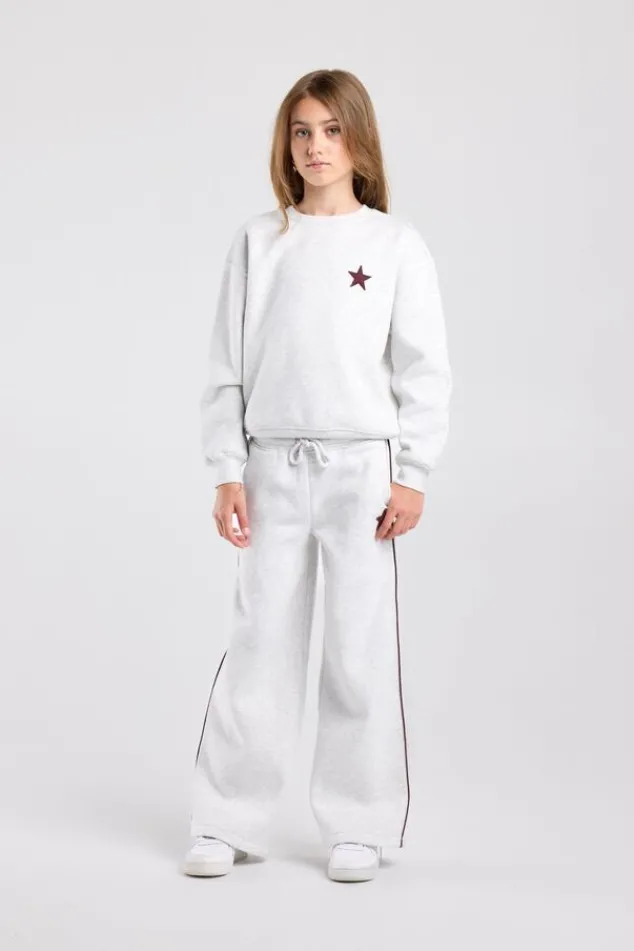 America Today Truien & Vesten|New In^sweater Stazie Jr Oversized sweater met front en back patch