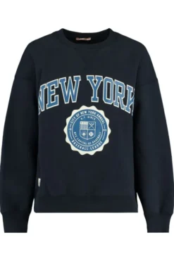 America Today Truien & Vesten|Sweaters & Hoodies^Sweater Sue Jr Loose fit sweater met 'New York' tekstopdruk