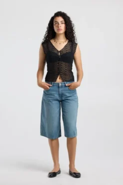 America Today New In|T-Shirts & Tops^Top Gini ouwoze kanten top et V-ha en knoopje