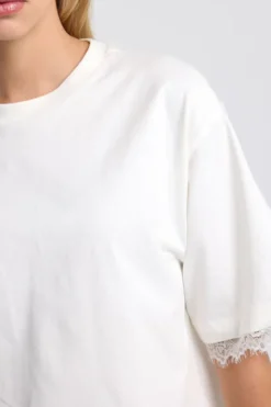 America Today Bestsellers|T-Shirts & Tops^T-hirt Ea t-hirt et boxy fit en kanten detai