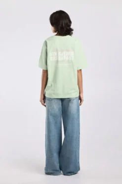 America Today T-Shirts & Tops^T-hirt Einor ooe fit t-hirt et print op bort en rug