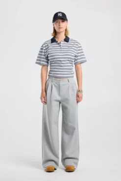 America Today New In|T-Shirts & Tops^T-hirt Enia i fit T-hirt et pookraag en treepdein