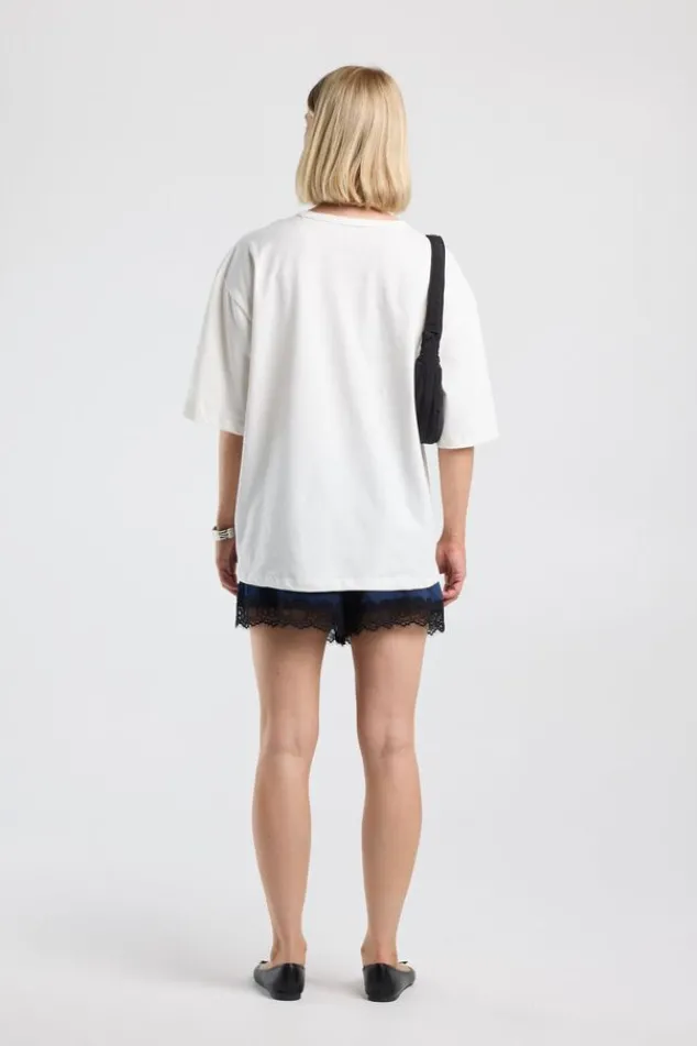 America Today New In|T-Shirts & Tops^T-shirt Essa oversized T-shirt met borstborduring
