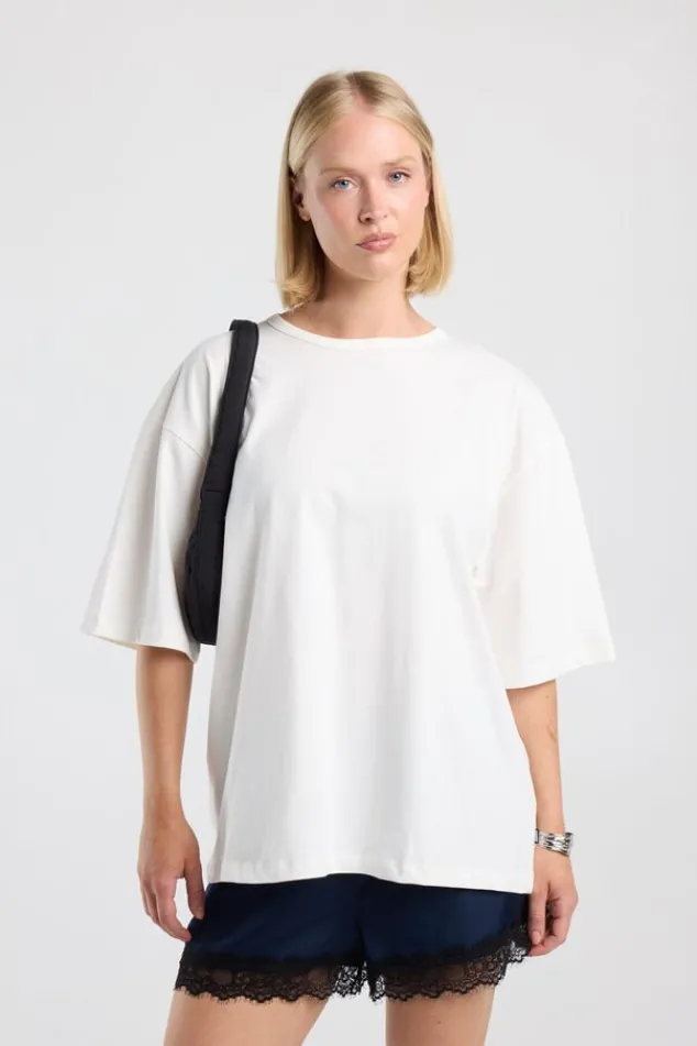 America Today New In|T-Shirts & Tops^T-shirt Essa oversized T-shirt met borstborduring